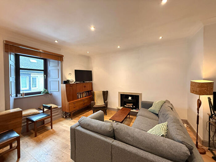 3 Bedroom Flat For Sale In Main Street, West Kilbride, KA23