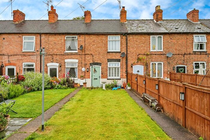 2 Bedroom Cottage For Sale In Long Row, Shardlow, Derby, DE72
