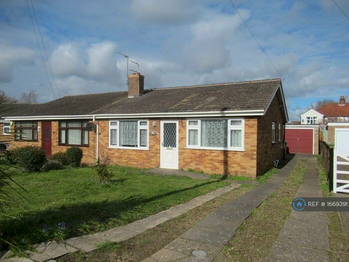 2 Bedroom Bungalow To Rent In Parana Court, Norwich, NR7