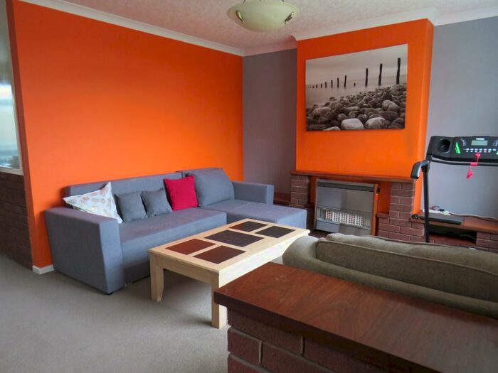 2 Bedroom House To Rent In Harold Road, Coventry, CV2