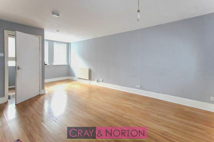 Studio To Rent In Portland Road, South Norwood, SE25