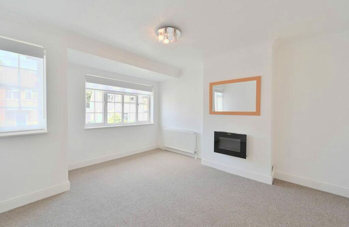 2 Bedroom Maisonette To Rent In Ashbourne Avenue, South Harrow, Harrow, HA2