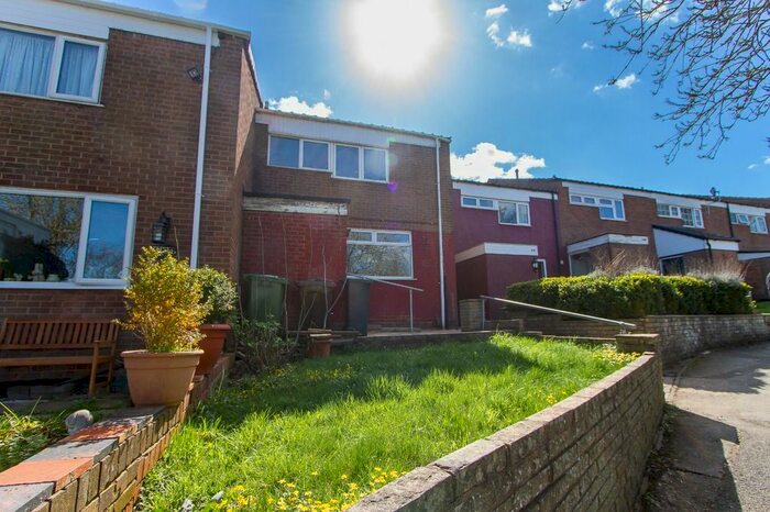 3 Bedroom Terraced House For Sale In Pike Drive, Birmingham, B37