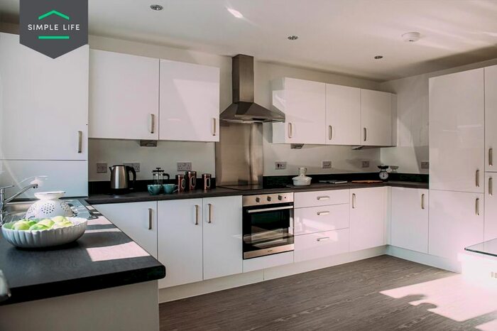 4 Bedroom Semi-Detached House To Rent In Medway Close, Sheffield, S2