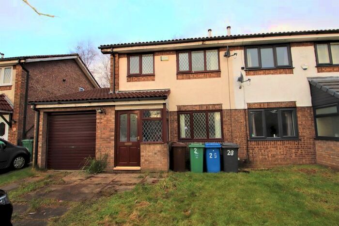 3 Bedroom Semi-Detached House To Rent In Orwell Close, Bury BL8