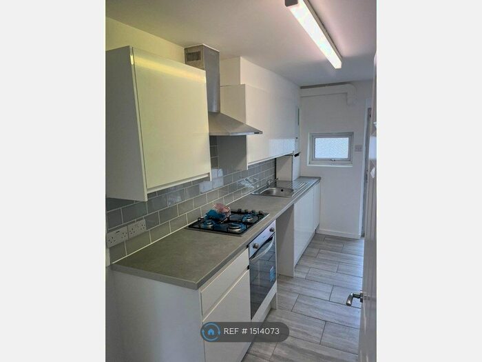 3 Bedroom Semi-Detached House To Rent In Monks Park, Wembley, HA9