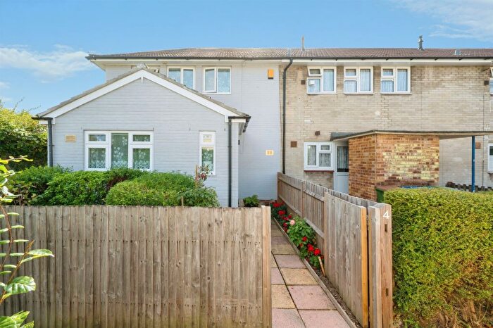 2 Bedroom End Of Terrace House For Sale In Cheviot Crescent, Southampton, SO16