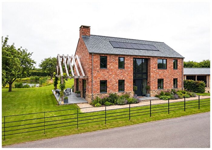 4 Bedroom Country House For Sale In Brimfield, Ludlow, Herefordshire, SY8