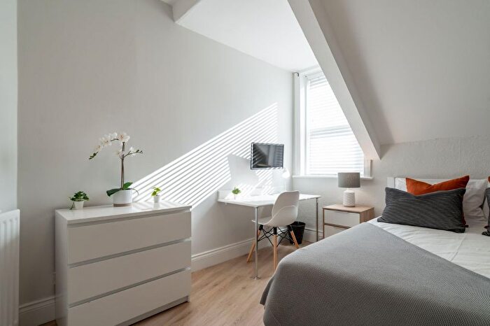 3 Bedroom Terraced House To Rent In Jesmond Road, Newcastle, NE2