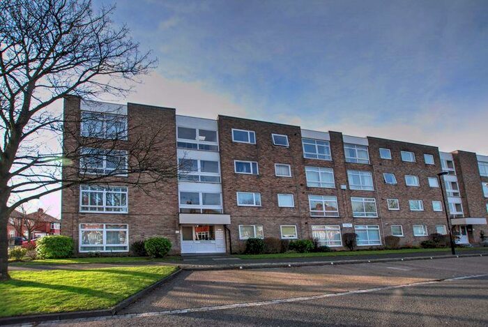2 Bedroom Apartment To Rent In Hunters Court, South Gosforth, NE3