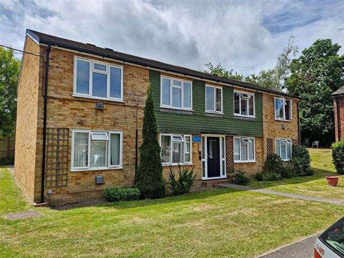 1 Bedroom Flat To Rent In Little Bentswood Close, Haywards Heath, West Sussex, RH16