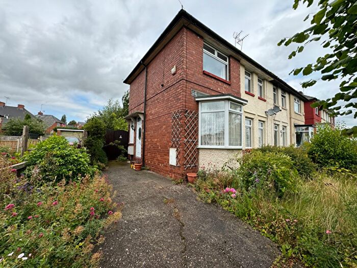 2 Bedroom Semi-detached House To Rent In Brougham Avenue, Mansfield, NG19