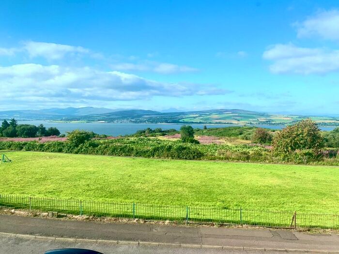 4 Bedroom Semi-Detached House To Rent In Pladda Ave, Glasgow PA14 6En