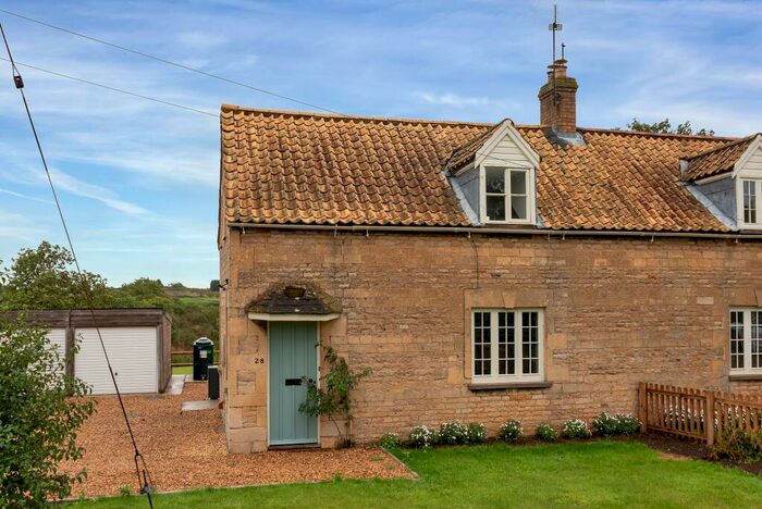 2 Bedroom Character Property For Sale In Station Road, Little Bytham, Grantham, NG33