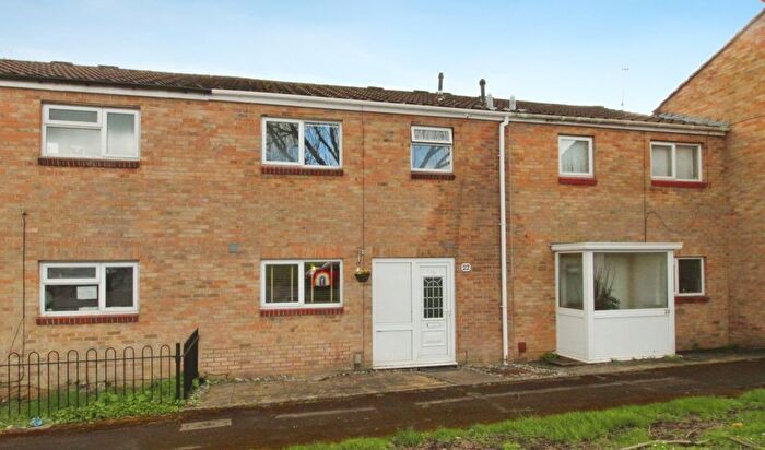 3 Bedroom Terraced House For Sale In Warneford Close, Toothill, SN5