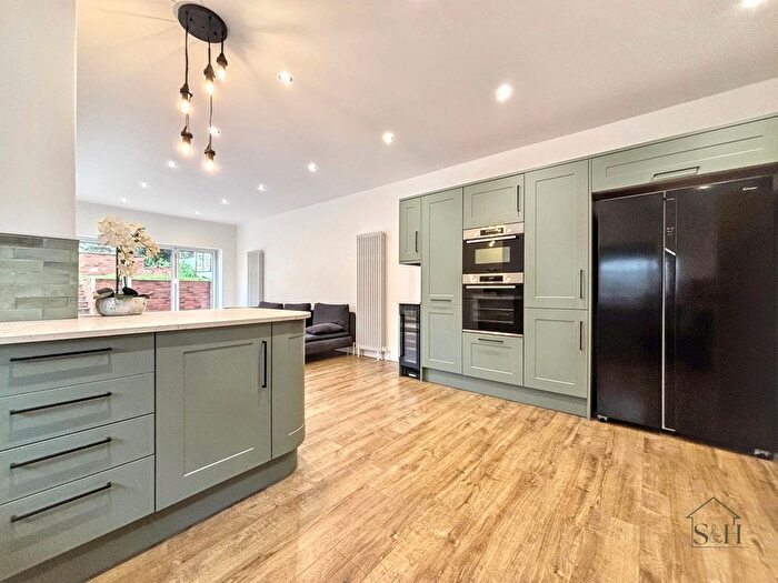 5 Bedroom Detached House For Sale In Wear Bay Crescent, Folkestone, CT19