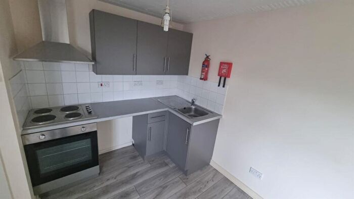 2 Bedroom Apartment To Rent In Castle Back Flat, Haverfordwest, SA61