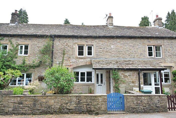 2 Bedroom Cottage For Sale In Home Farm, Mark House Lane, Gargrave, Skipton, BD23