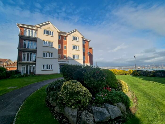 2 Bedroom Apartment To Rent In Vanguard Road, Gosport, PO12