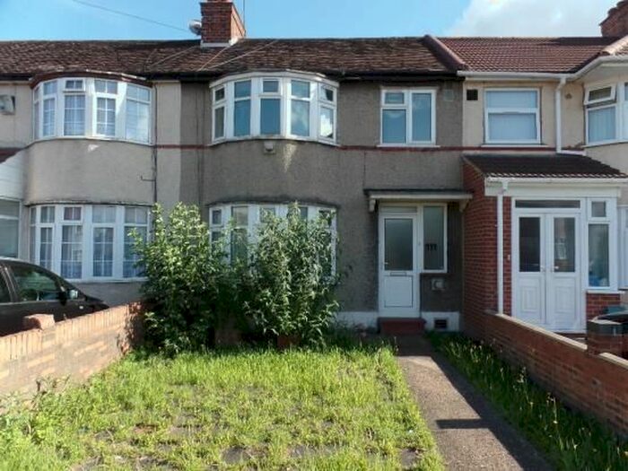 3 Bedroom Terraced House To Rent In Bourne Avenue, Hayes UB3
