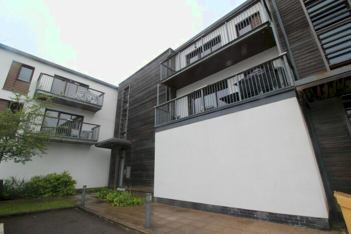 1 Bedroom Flat To Rent In The Courtyard, Beggarwood, Basingstoke, Hampshire, RG22