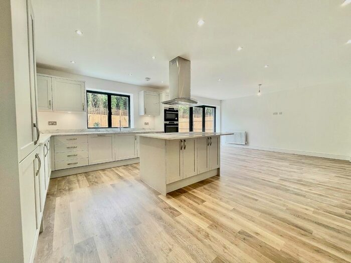 4 Bedroom Semi-Detached House For Sale In The Slade, Lamberhurst, Tunbridge Wells, TN3