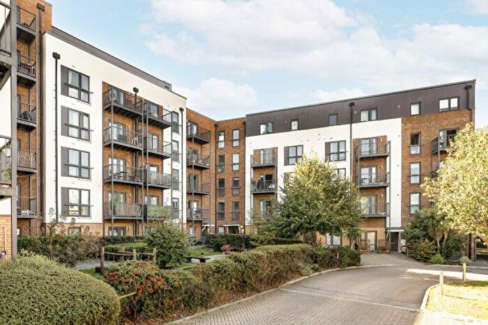 2 Bedroom Flat To Rent In Fairthorn Road, Charlton, SE7