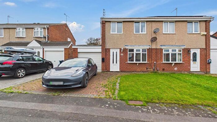 3 Bedroom Semi-Detached House For Sale In Deaconsfield Close, Chaple Garth, Sunderland, SR3