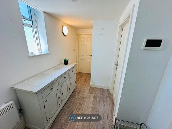 1 Bedroom Flat To Rent In Station Road, Crayford, DA1