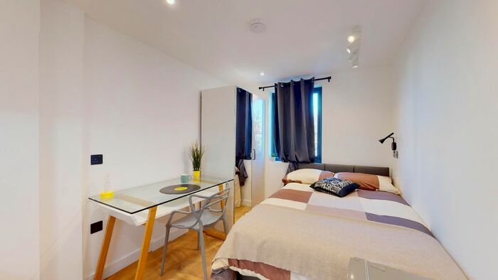 Studio To Rent In Court Way, London, W3