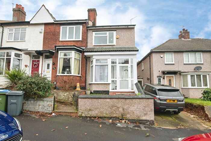 3 Bedroom End Of Terrace House For Sale In Rathbone Road, Smethwick, B67
