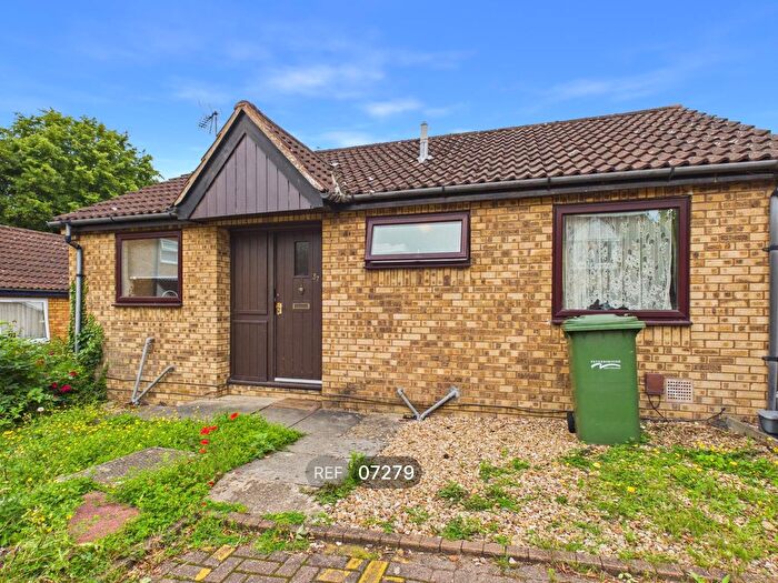 2 Bedroom Bungalow To Rent In Linnet, Peterborough, PE2
