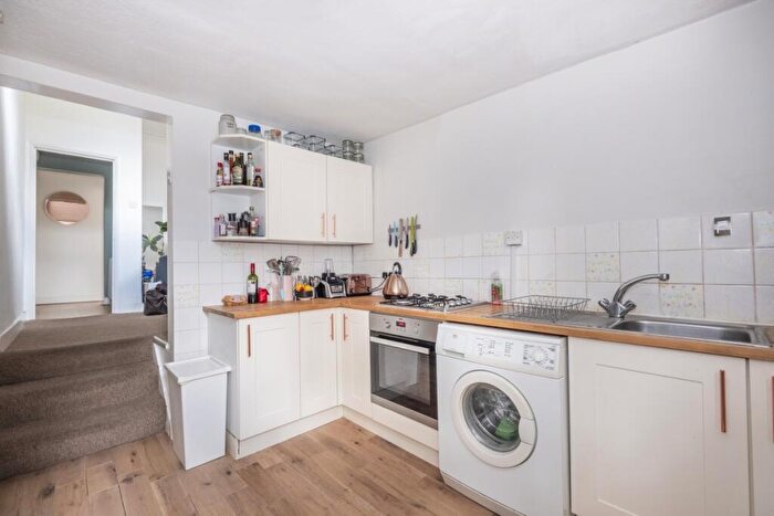 2 Bedroom Flat To Rent In Sandwell Crescent London, NW6