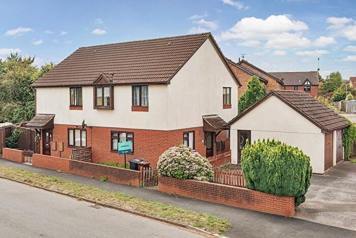 3 Bedroom Semi-Detached House For Sale In Exeter Road, Cullompton, Devon, EX15