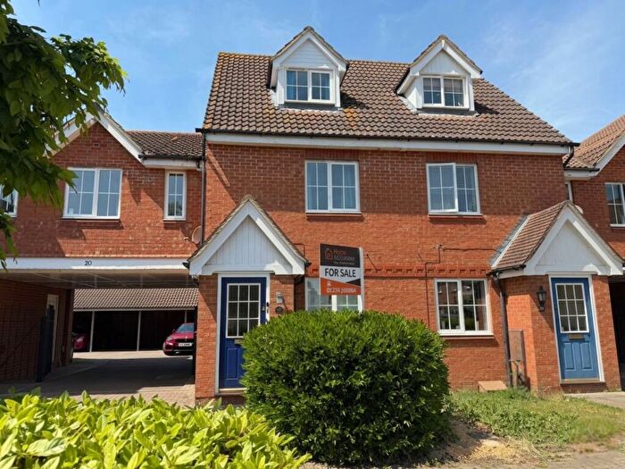 3 Bedroom Semi Detached House For Sale In Dorsey Drive, Bedford, MK42