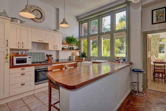 2 Bedroom Flat For Sale In Denton Road, Eastbourne, BN20