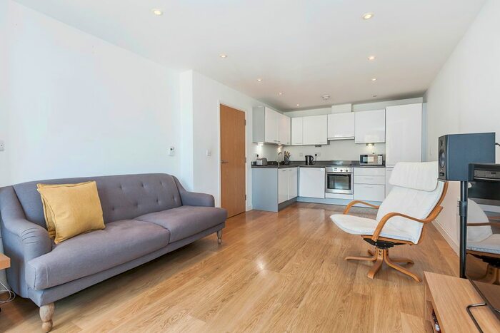 2 Bedroom Flat To Rent In Mybase, Borough, SE1