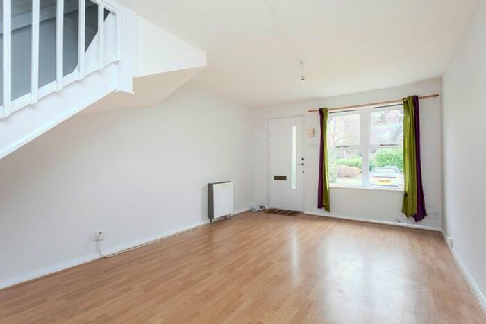 2 Bedroom Terraced House To Rent In Trafalgar Place, Snaresbrook, E11