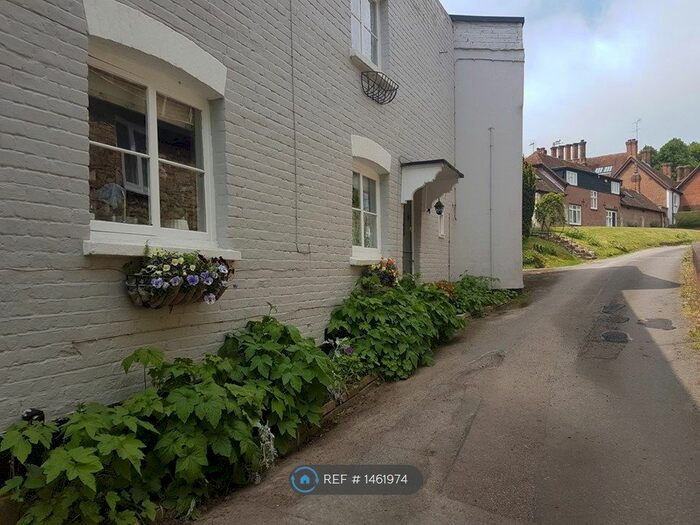 3 Bedroom Terraced House To Rent In Market Hill, Aylesbury, HP22