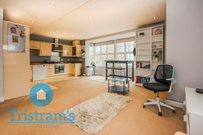 3 Bedroom Apartment To Rent In Brindley Court, Woodthorpe, NG5