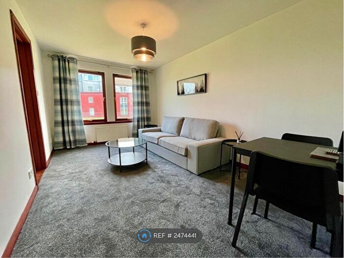 2 Bedroom Flat To Rent In Picktillum Place, Aberdeen, AB25