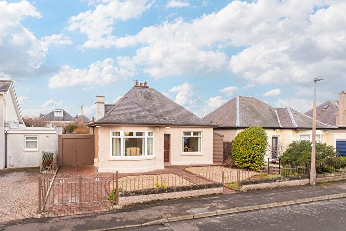 3 Bedroom Detached Bungalow For Sale In Vandeleur Avenue, Edinburgh, EH7