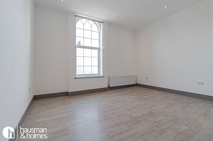 3 Bedroom Flat To Rent In Temple Fortune Mansions, Temple Fortune, NW11