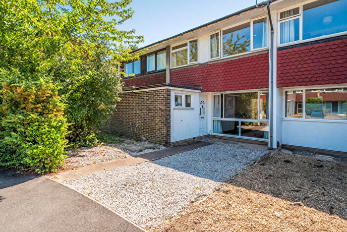 3 Bedroom Terraced House To Rent In Guildford Park Avenue, Guildford, Surrey, GU2