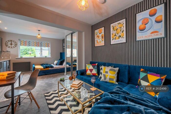 Studio To Rent In Studio Dover Street, Swindon, SN1