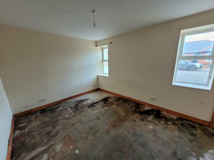 2 Bedroom Bungalow For Sale In Clover Cottage, Annan Road, Dumfries, Dumfriesshire, DG1