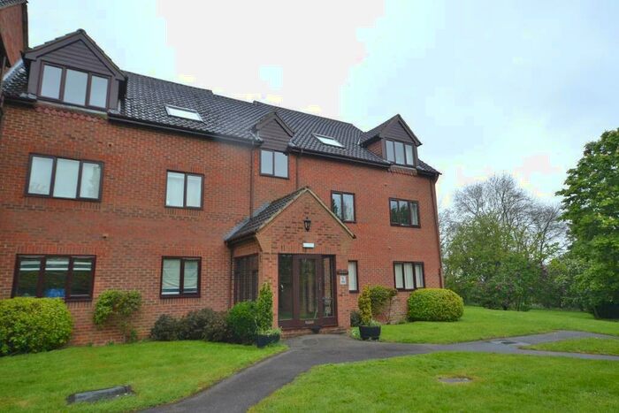 2 Bedroom Apartment To Rent In Wavendon Fields, Wavendon, Milton Keynes, Buckinghamshire, MK17