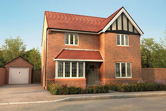 4 Bedroom Detached House For Sale In Brooklime Road, Warwick, CV34