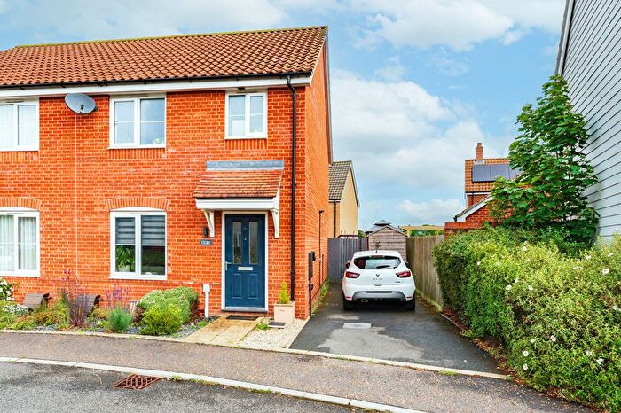 3 Bedroom Semi-Detached House For Sale In Silver Birch Road, Dereham, NR20
