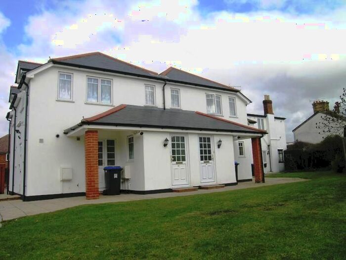 1 Bedroom Flat To Rent In Broadway, Knaphill, Woking, Surrey, GU21